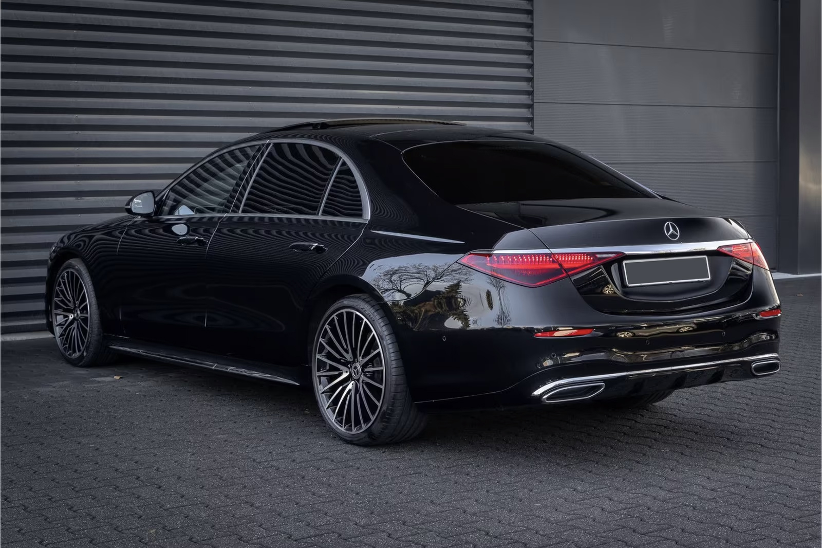 Аренда Мерседес s-class с водителем на сутки в Минске